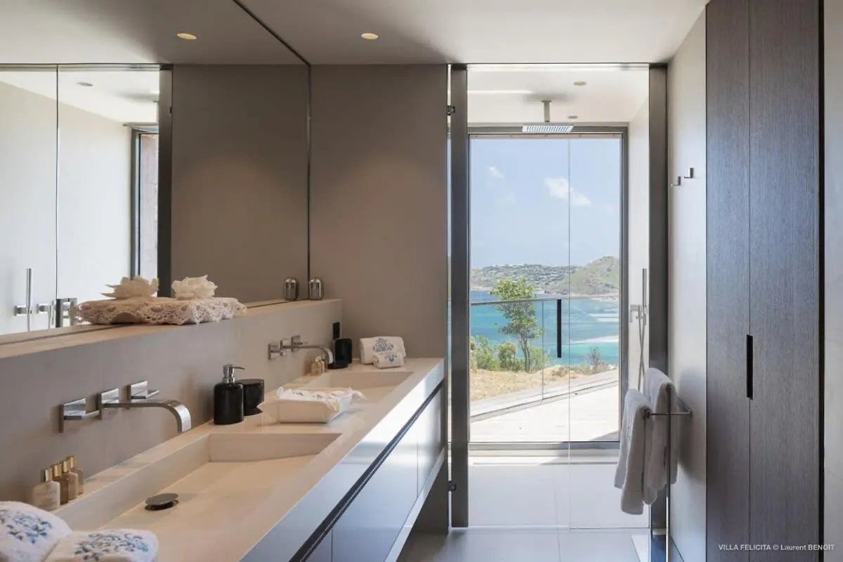 On A Hill Side Villa With Superb Amenities St. Barthelemy 0*,  St. Barthélemy